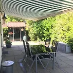 32 Villa *
