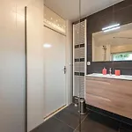 Villa 32 Heel